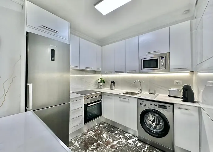 Ocean Cliff House Apartament