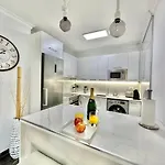 Ocean Cliff House * 산티아고 델 테데