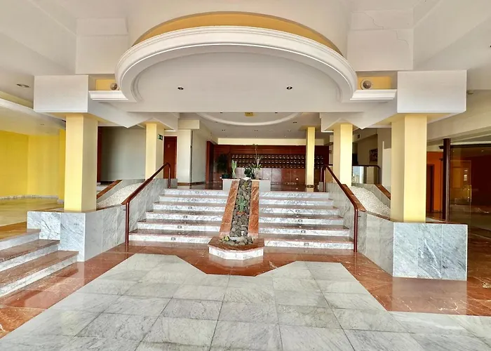 Ocean Cliff House Апартаменты