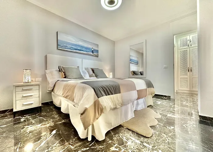 Апартаменты Ocean Cliff House